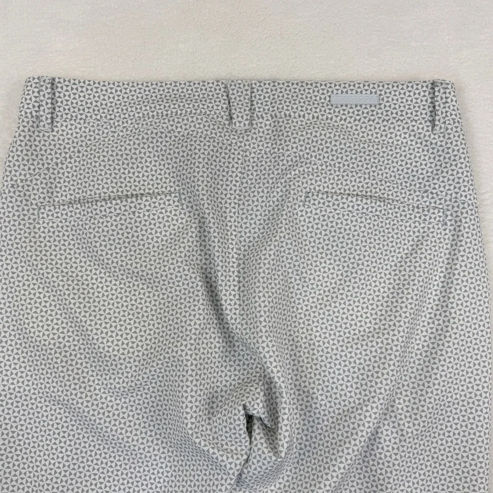 Kikkor Golf Pants Mens Size 34 (36x33) White Gray Geometric Print Performance